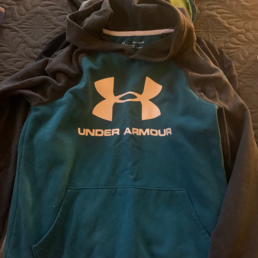 Under Armour Hoodie